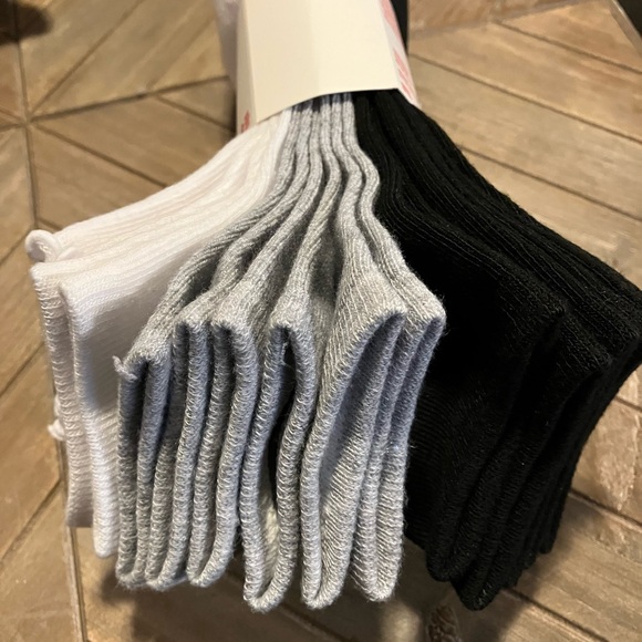 🌸Lucky Brand Quarter Socks - Picture 6 of 6